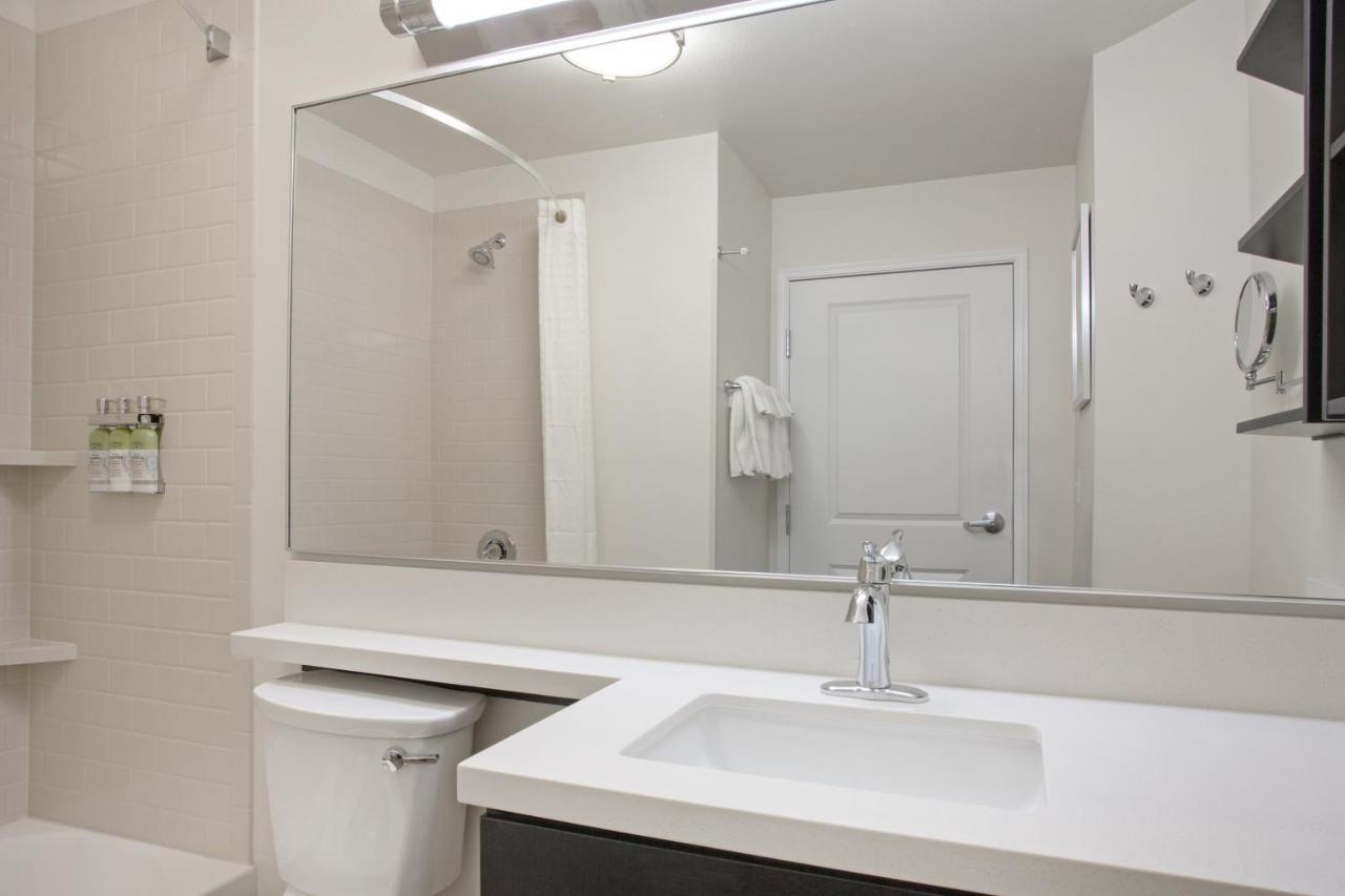 Candlewood Suites Pueblo By Ihg Εξωτερικό φωτογραφία