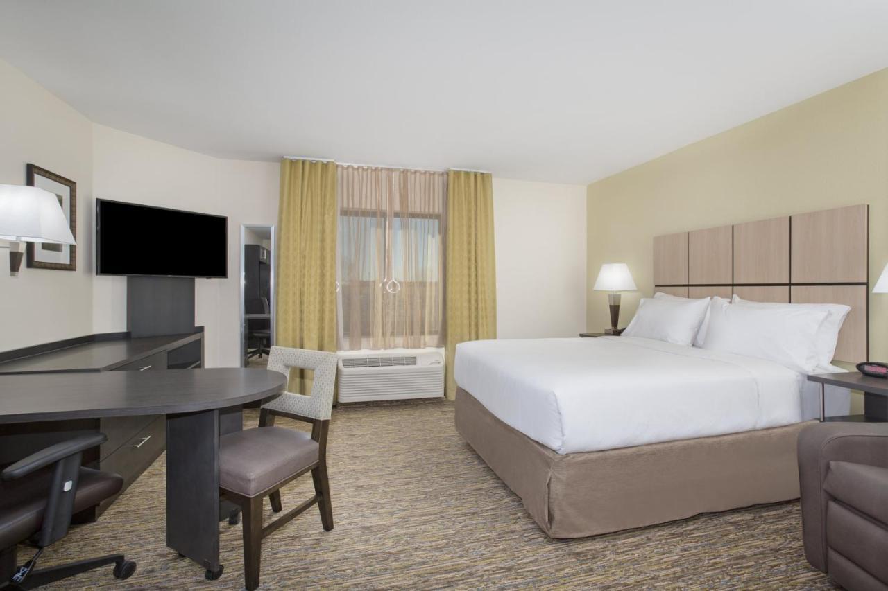 Candlewood Suites Pueblo By Ihg Εξωτερικό φωτογραφία