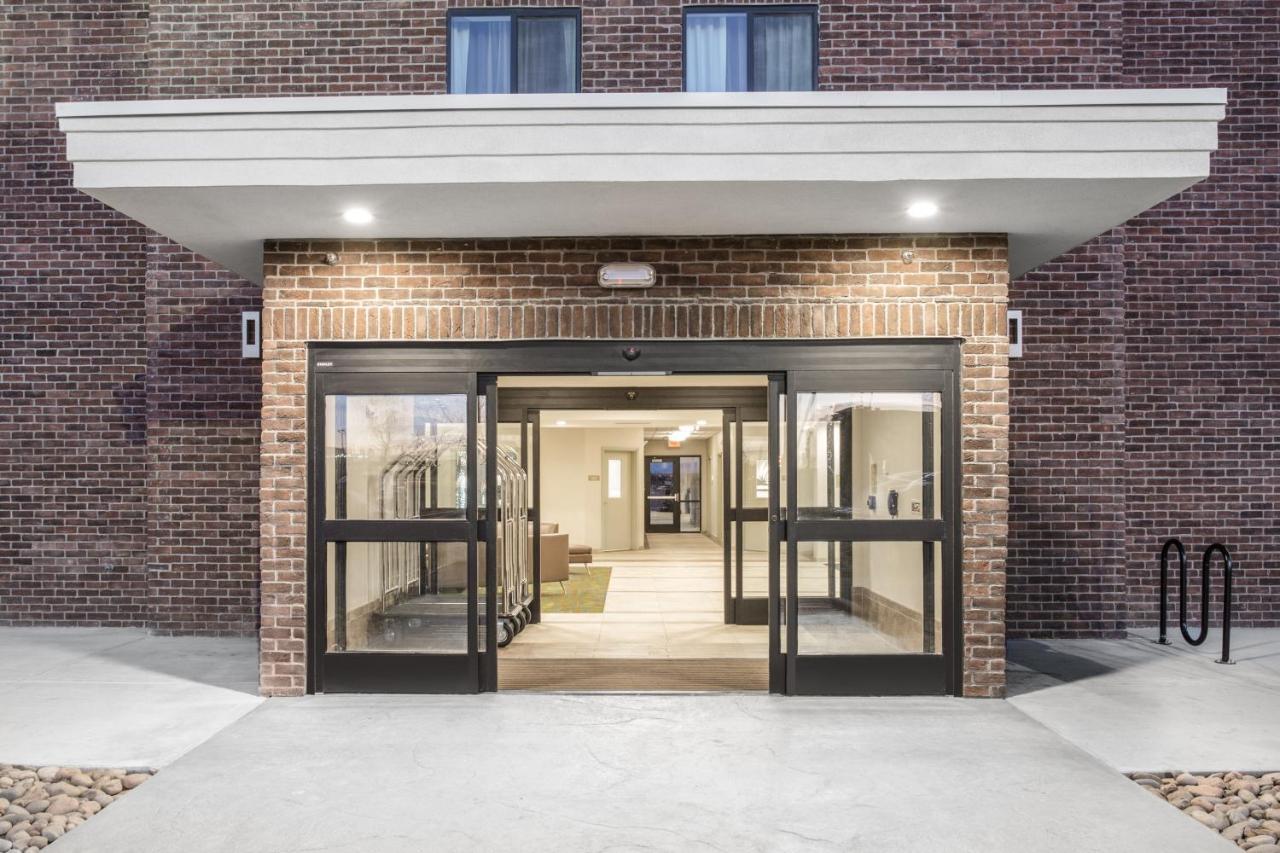 Candlewood Suites Pueblo By Ihg Εξωτερικό φωτογραφία