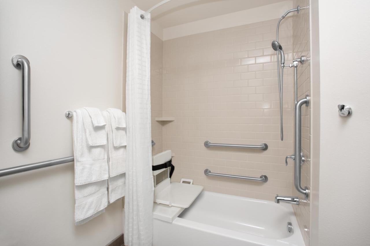 Candlewood Suites Pueblo By Ihg Εξωτερικό φωτογραφία