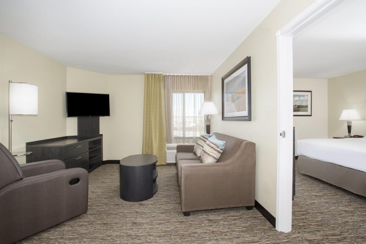 Candlewood Suites Pueblo By Ihg Εξωτερικό φωτογραφία